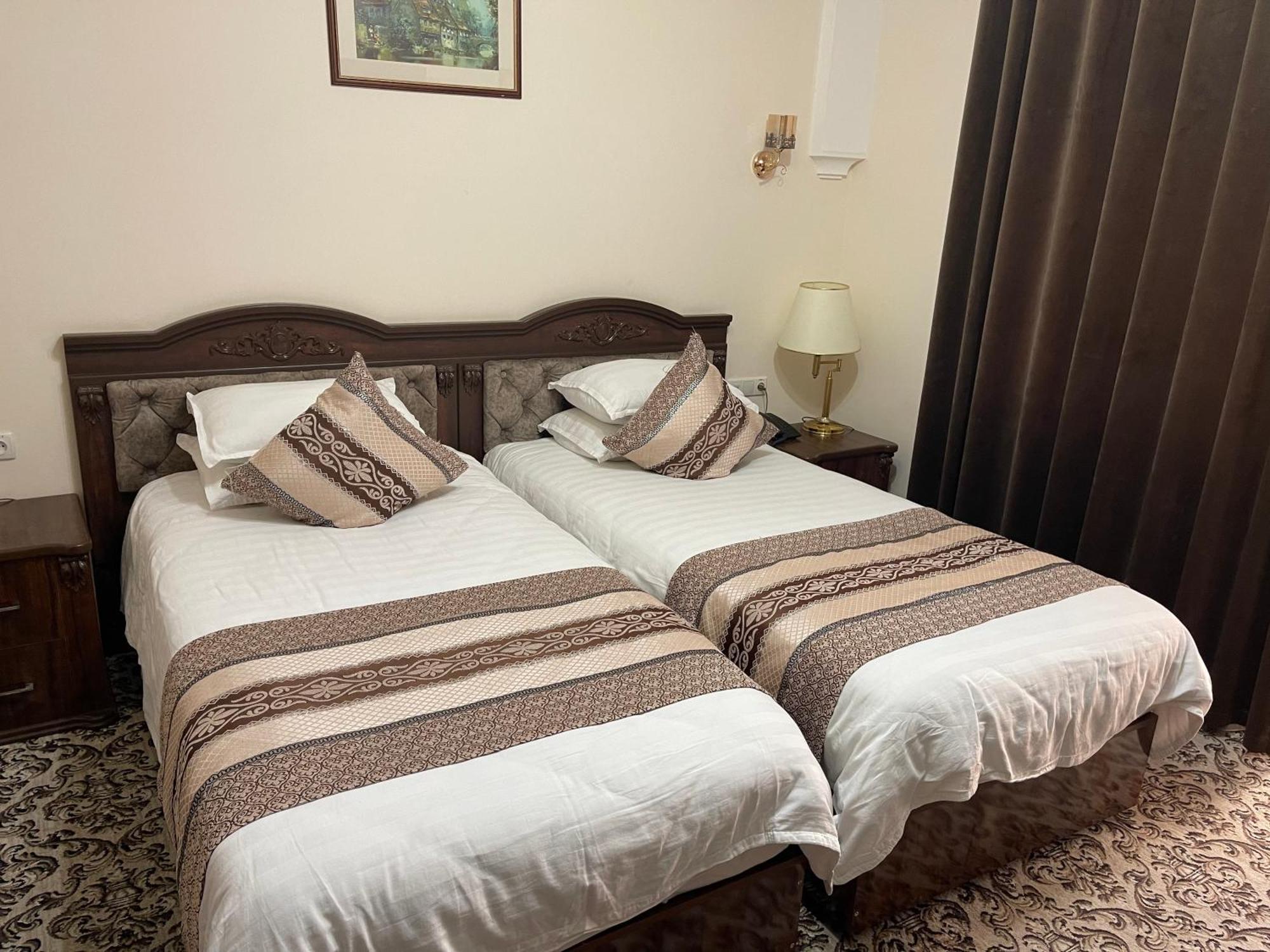 Hotel Maroqanda Samarkand Bagian luar foto